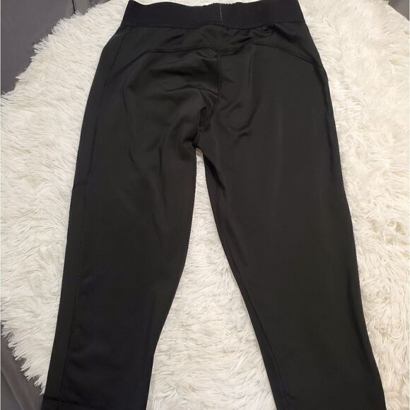 Adidas capris leggings   - Picture 2 of 6